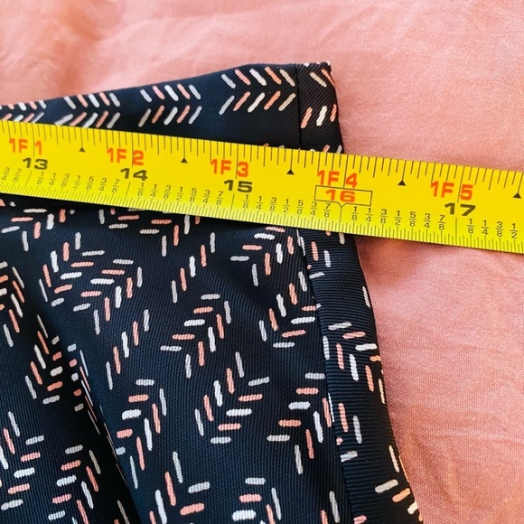 Ann Taylor LOFT Women's Size 8 Black With Pattern Lined Flowy Ruffle Skirt - Picture 5 of 8